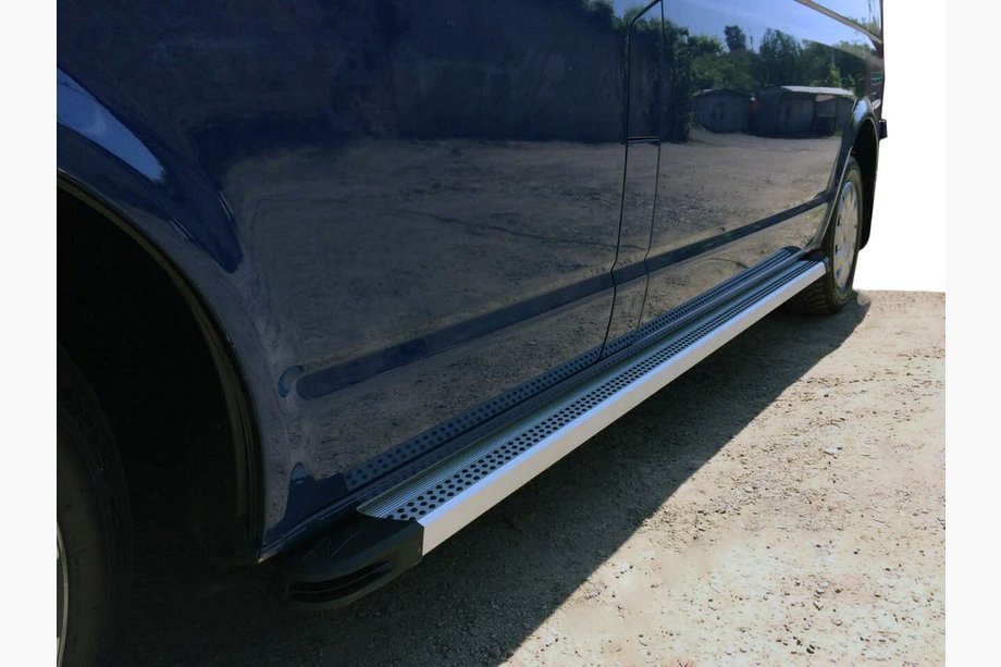 Volkswagen T5 Multivan 2003–2010 Side Steps Maya V2 (2 pcs, Aluminum) Image