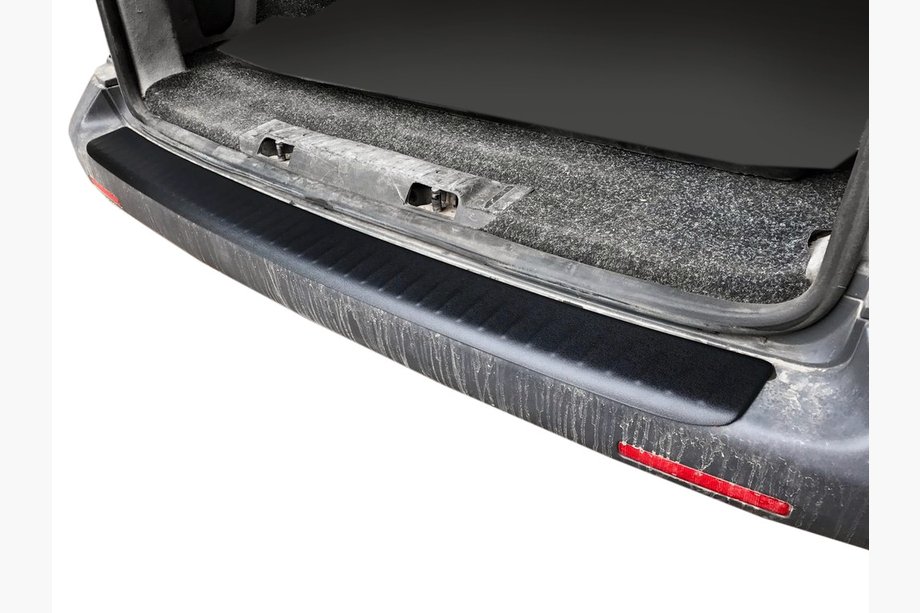 Volkswagen T5 Multivan 2003–2010 Rear bumper protector with lip (ABS plastic) Image