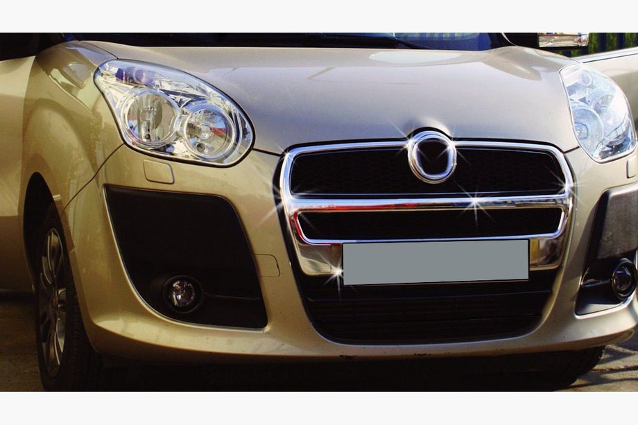 Fiat Doblo II 2010-2022 Grille Covers (2010-2015, Full, Stainless Steel) Image
