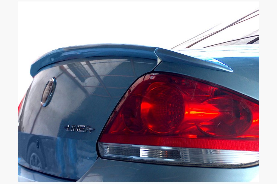 Fiat Linea 2006-2018 3-piece rear spoiler (primed for painting) Image
