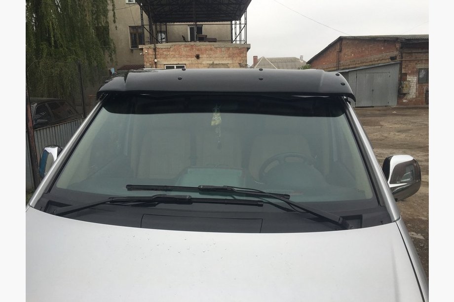 Mercedes Viano 2004-2014 Windshield visor (black gloss, 5mm) Photo 2