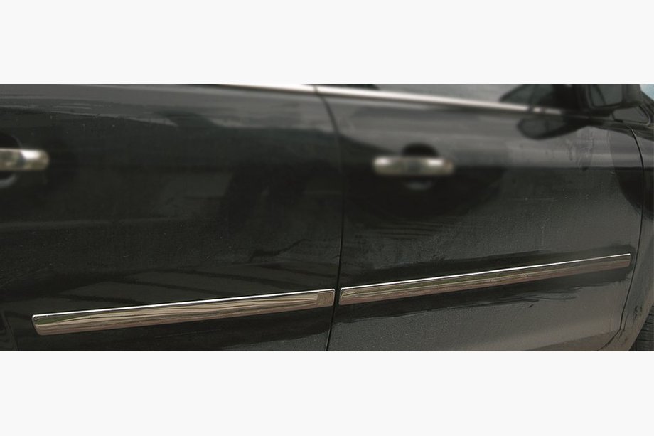 Ford Fusion 2002-2012 Stainless Steel Mouldings (4 pcs) Image