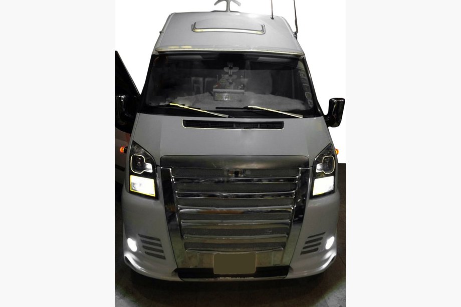 Ford Transit 2000–2014 Front Bumper (USA-Style) Image
