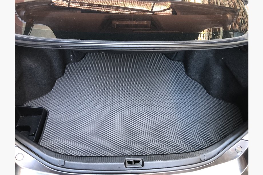 Toyota Camry 2006-2011 Trunk Mat (EVA, Black) Image