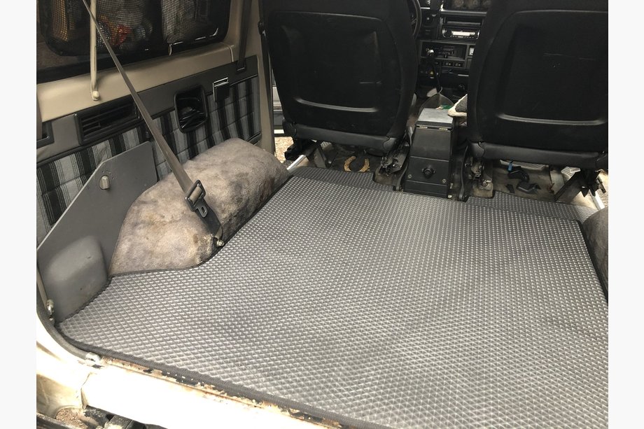 Toyota Land Cruiser 70 1984- Trunk mat without rear seats (EVA, Black) Image