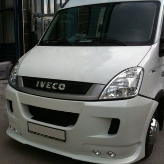 Front bumper lip (primed for painting)