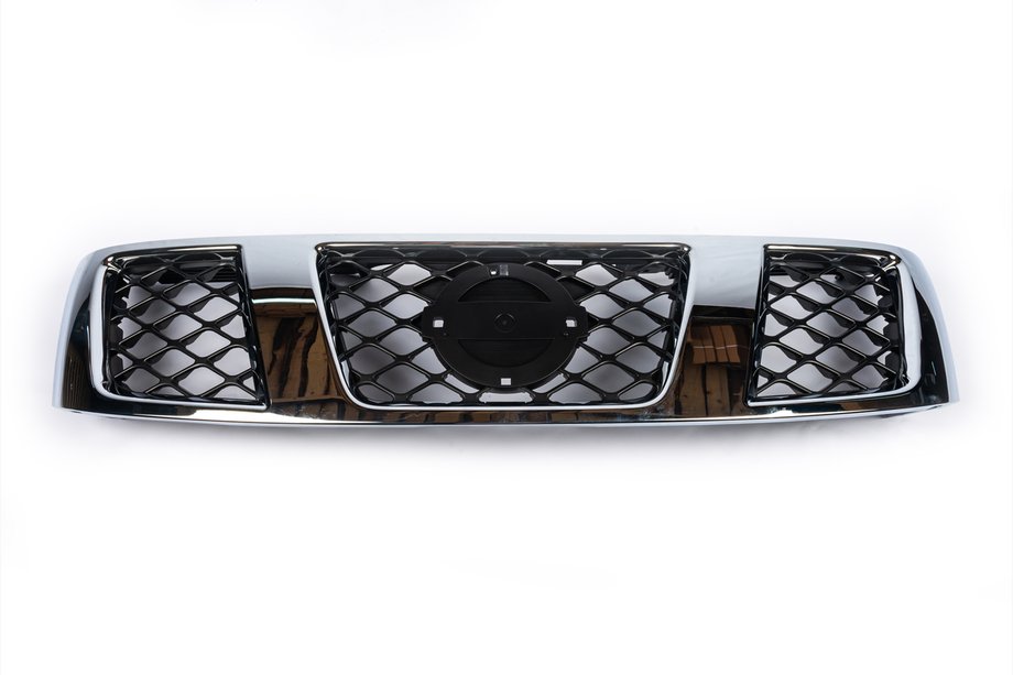 Nissan Patrol Y61 1997-2011 Front Grille (2004-2008) Image