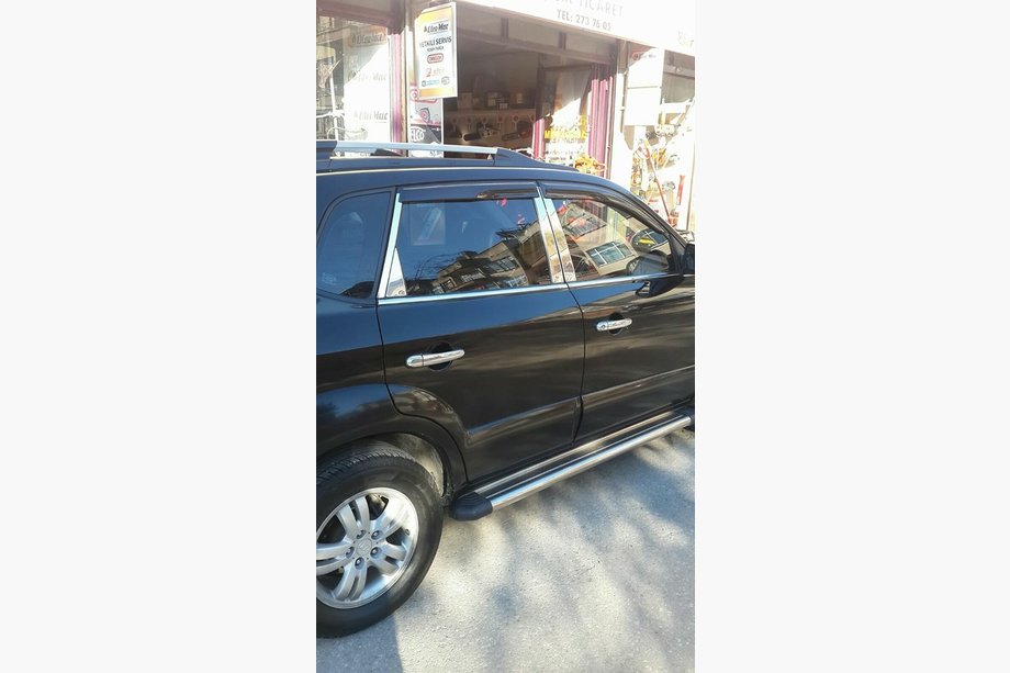 Hyundai Tucson JM 2004- Stainless Steel Pillar Covers Photo 2