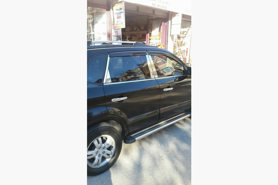 Hyundai Tucson JM 2004- Stainless Steel Pillar Covers Photo 3