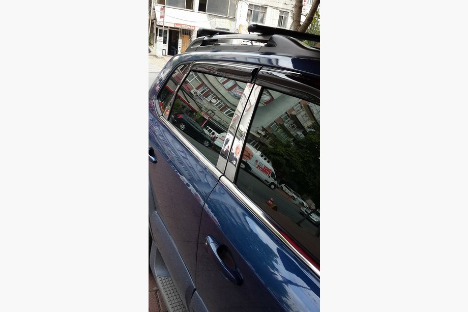 Hyundai Tucson JM 2004- Stainless Steel Pillar Covers Photo 5