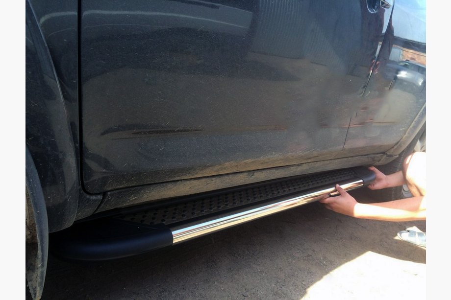 Toyota Rav 4 2006-2013 Side Steps Maydos V1 old (2 pcs, Aluminum ↗ Stainless Steel) Image