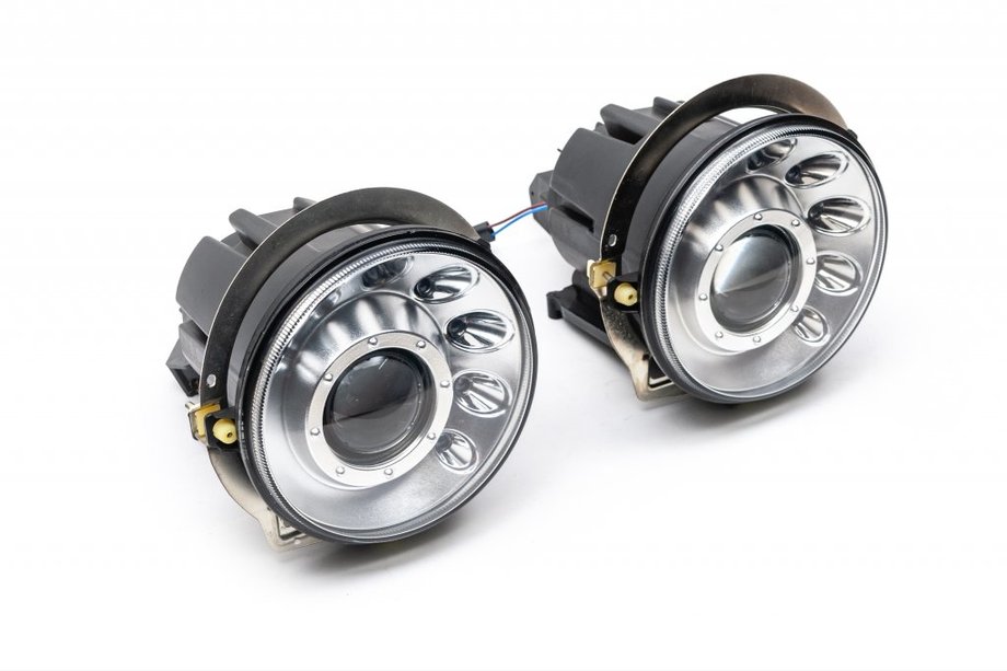 Mercedes G class W463 1990-2018 Front Headlights Manor LED (2006-2017) Image