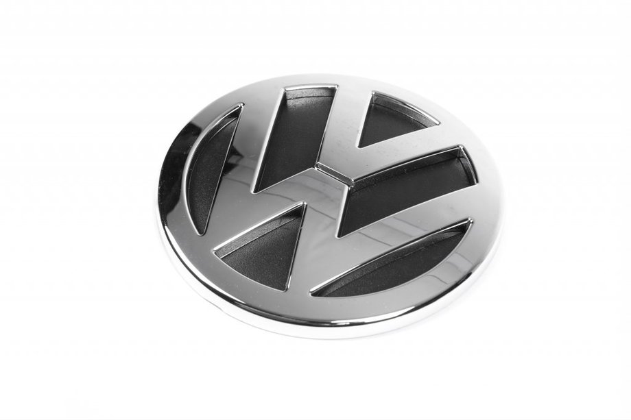 Volkswagen Passat B5 1997-2005 Rear Badge (2001-2005, OEM Style) Image