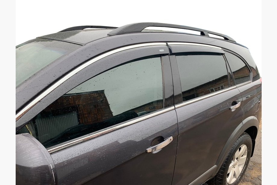 Chevrolet Captiva 2006-2019 Window Deflectors with Chrome (4 pcs, CSV029-AC) Image