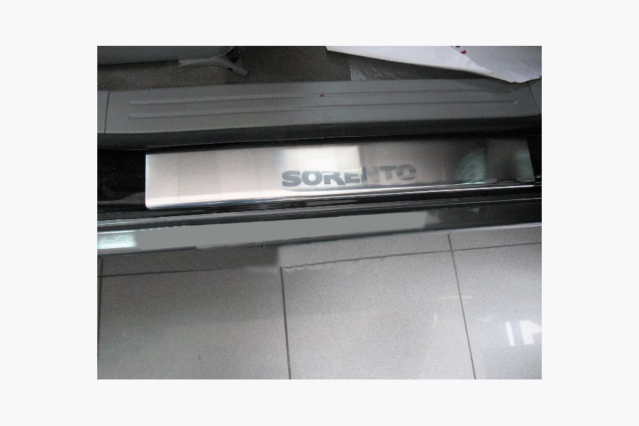 Kia Sorento II XM 2009-2014 Door Sill Protectors Natanko Premium (4 pcs, Stainless Steel) Image