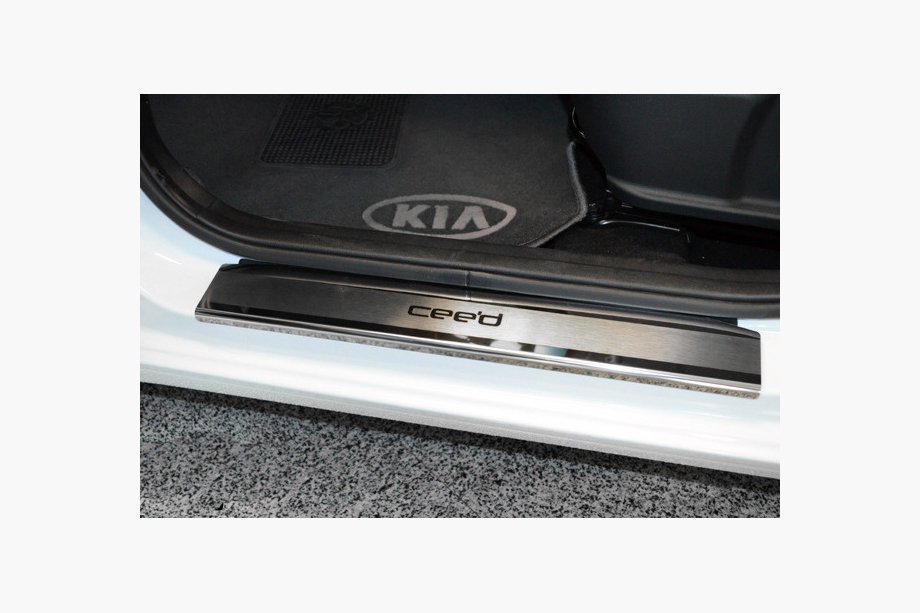 Kia Ceed 2012-2018 Door Sill Covers Nataniko (4 pcs, Stainless Steel) Image
