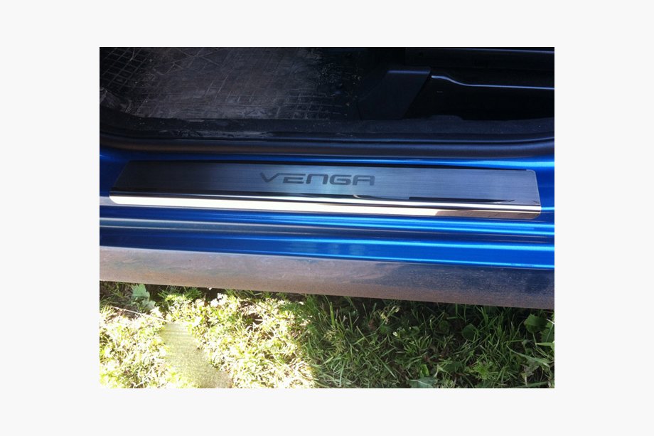 Kia Venga 2010-2019 Natanika Premium Door Sill Protectors (4 pcs, Stainless Steel) Image