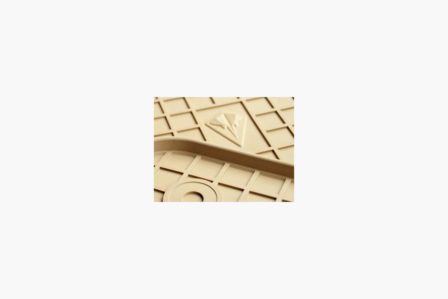 Porsche Cayenne 2003–2010 Beige Rubber Floor Mats (4 pcs, Stingray Premium) Image