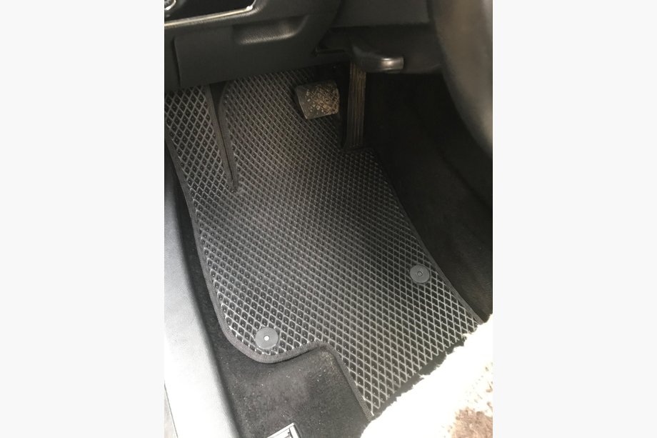 Skoda Superb 2009-2015 EVA Floor Mats (black) Image