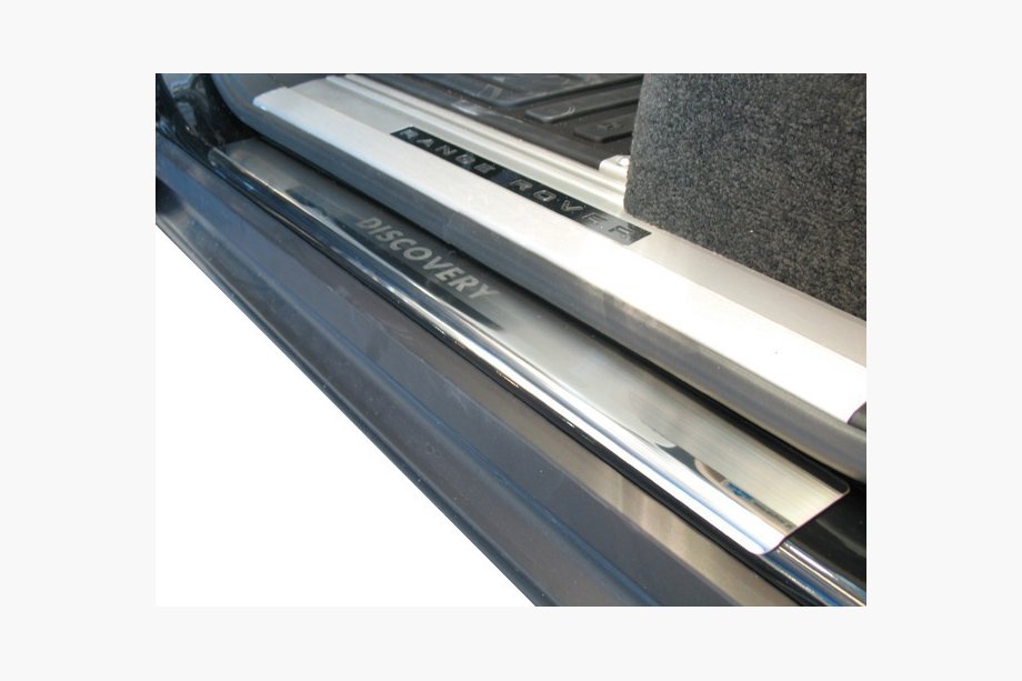 Land Rover Discovery III 2004–2009 Natanika Premium Door Sill Protectors (4 pcs, Stainless Steel) Image
