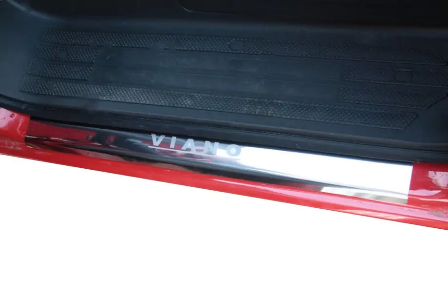 Mercedes Viano 2004-2014 Door Sill Covers Laser-Style (2 pcs, Stainless Steel) Image