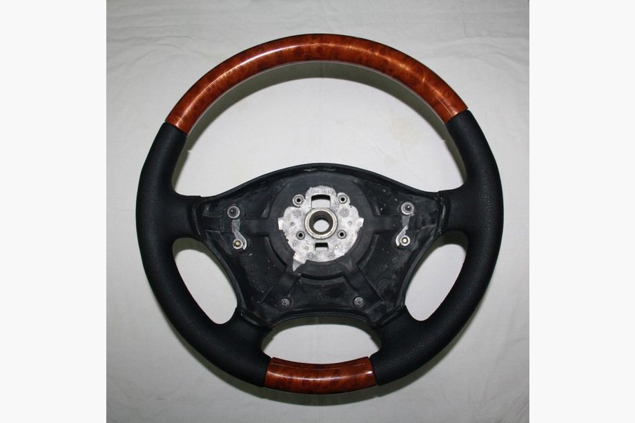 Mercedes Sprinter W906 2006–2018 Steering Wheel (Leather ↗ Wood) Image