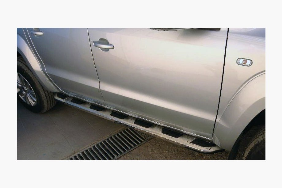 Audi Q7 2005-2015 Side Steps Vison (2 pcs, Aluminum & Stainless Steel) Image