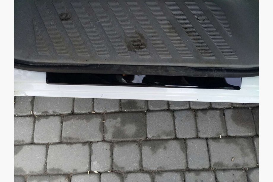 Mercedes Sprinter W901/902/903/904/905 1995–2006 Door Sill Protectors DDU (2 pcs) Matte Photo 2