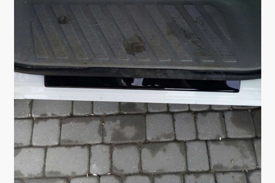 Mercedes Sprinter W901/902/903/904/905 1995–2006 Door Sill Protectors DDU (2 pcs) Matte Photo 3