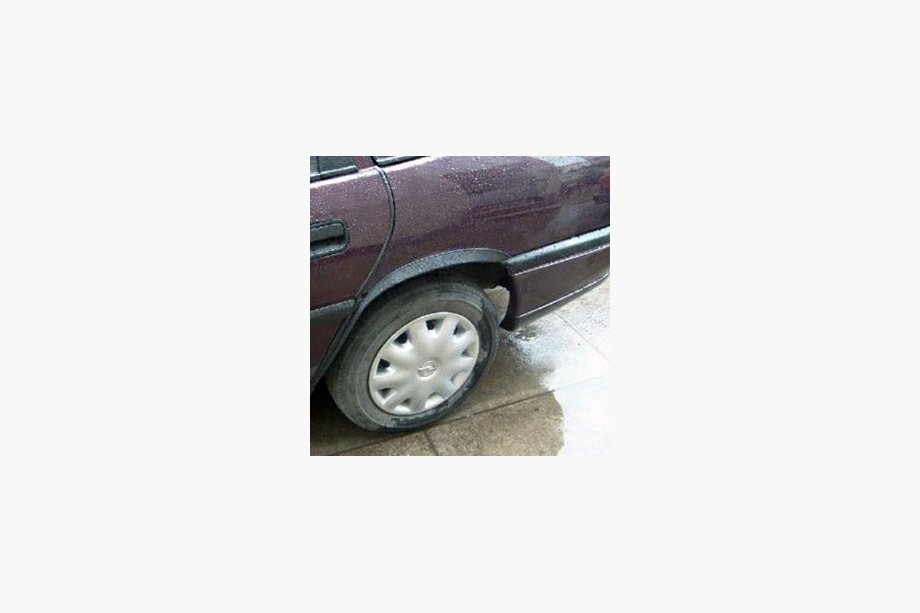 Opel Vectra A 1987-1995 Fender trims (4 pcs, black) Image