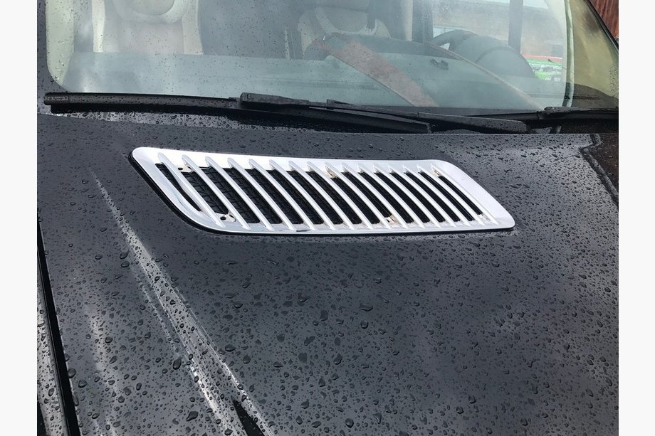 Mercedes Sprinter W906 2006–2018 Cooling cover trim (2 pcs, ABS) Image