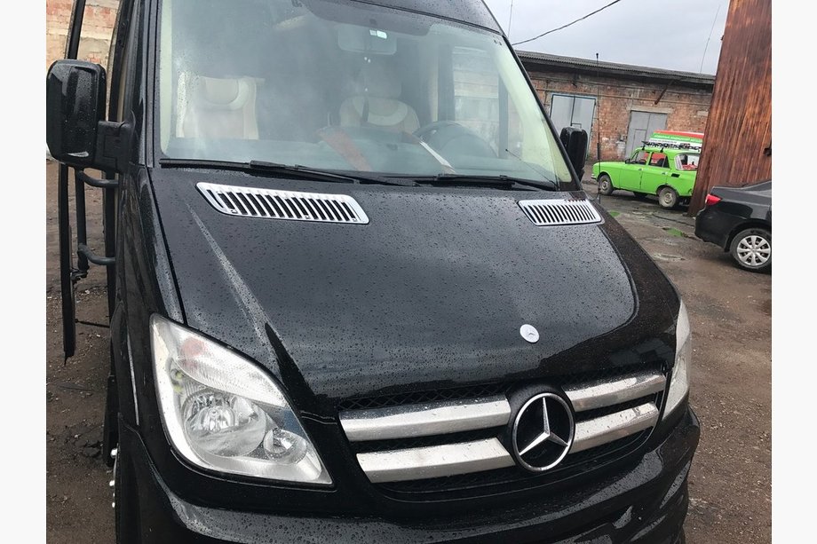 Mercedes Sprinter W906 2006–2018 Chrome Grille Covers (2006-2013, Stainless Steel) OmsaLine - Italian Stainless Steel Image