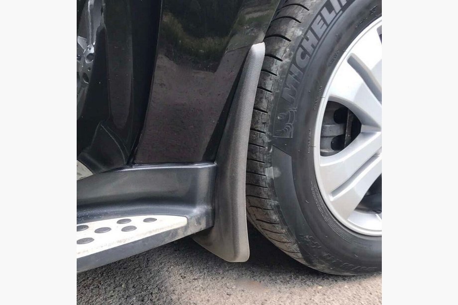 Mercedes GL class X164 2006-2012 Premium Mud Flaps (4 pcs) Image