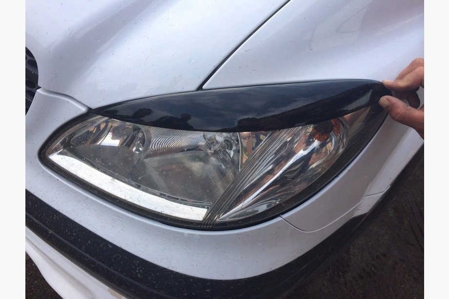 Mercedes Viano 2004-2014 Headlight eyebrows straight (black) Image