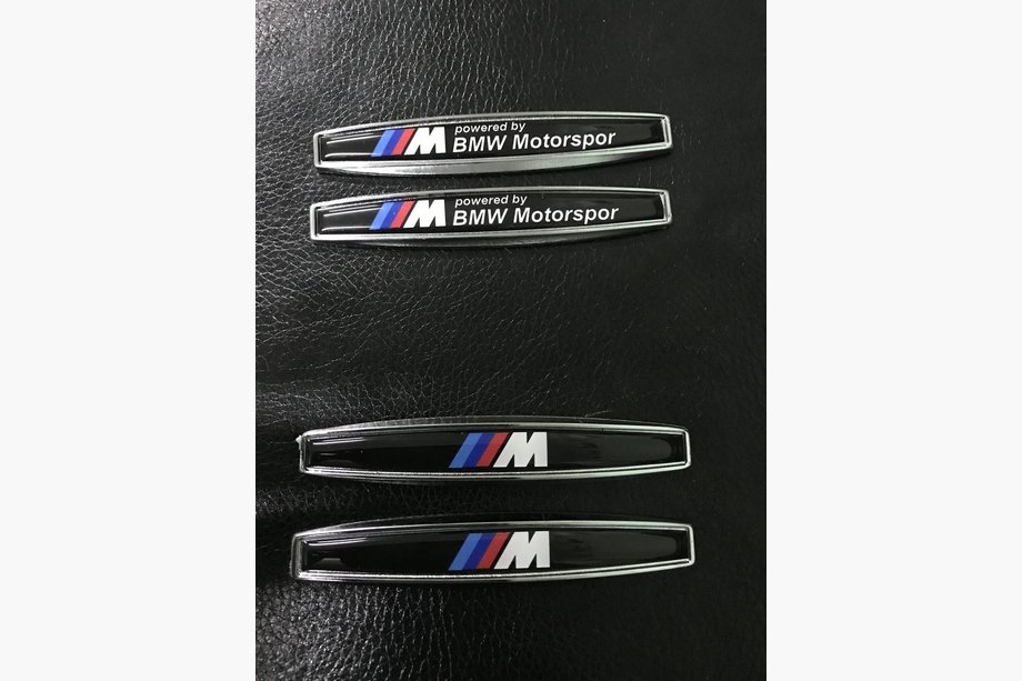 BMW 3 Series E90/E91 2005-2011 Fender Metal Sticker (2 pcs) Image