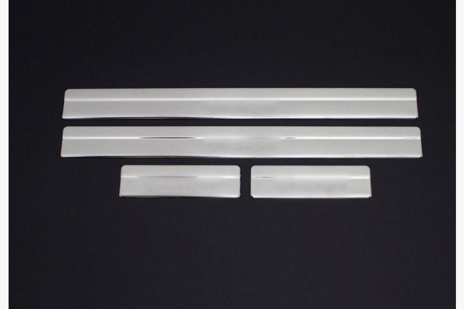 Nissan Navara 2006-2015 Door Sill Protectors OmsaLine (4 pcs, Stainless Steel) Image
