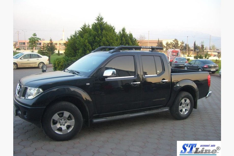 Nissan Navara/NP300 2016- Original Roof Rails (with Crossbar) Grey Photo 2