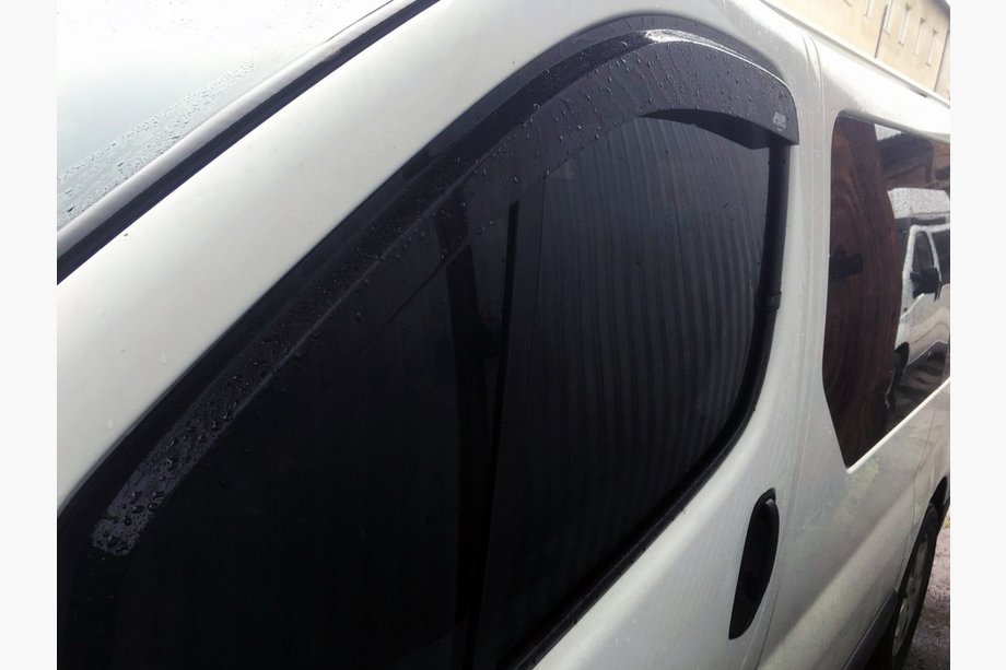 Opel Vivaro 2001–2015 Window Deflectors (2 pcs, DDU) Image