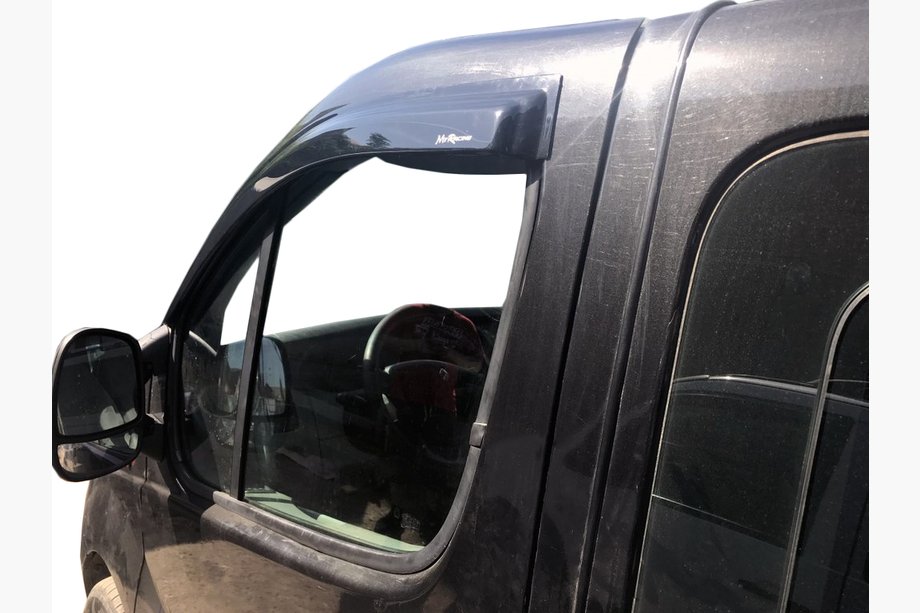 Renault Trafic 2001–2015 Window Deflectors (2 pcs, MyRacing) Image