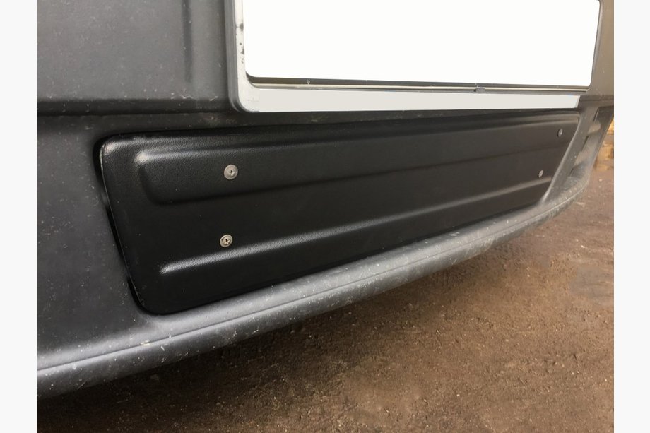 Opel Vivaro 2001–2015 Winter lower cover (under the license plate) Glossy, 2007-2014 Image