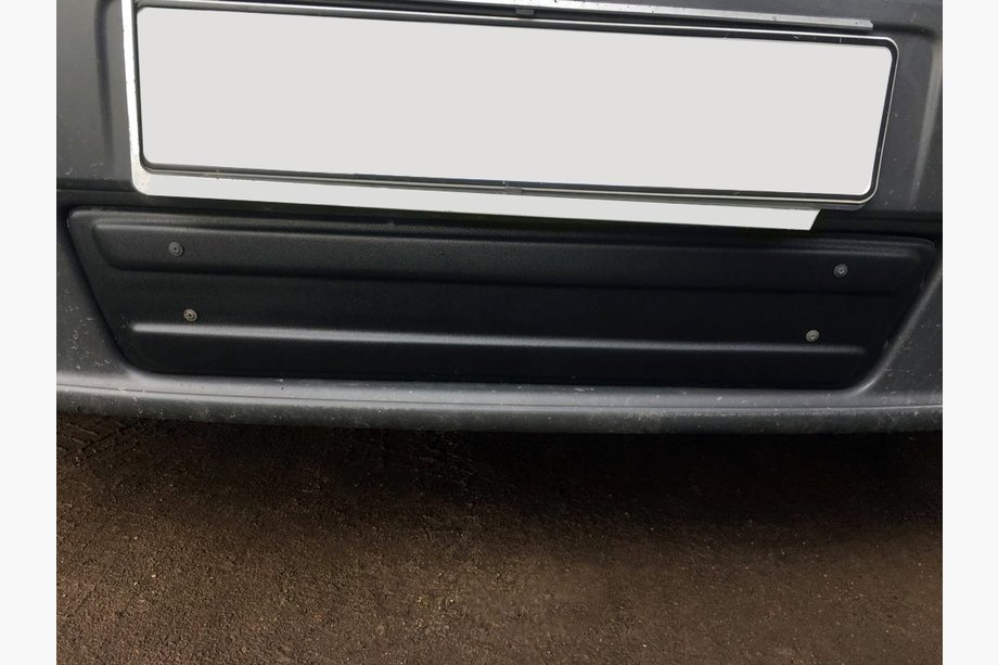 Opel Vivaro 2001–2015 Winter lower cover (under the license plate) Photo 3