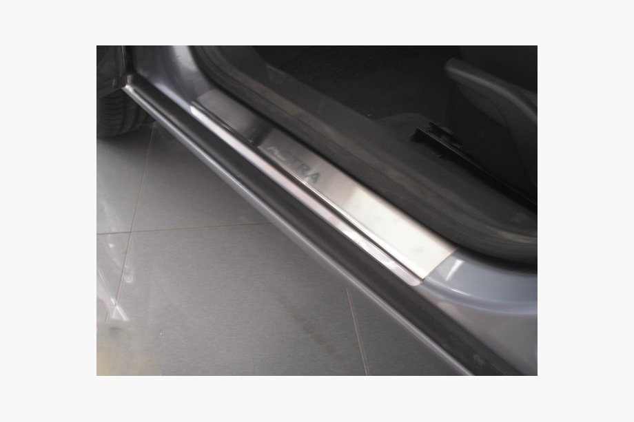 Opel Astra H 2004-2013 Door Sill Covers Nataniko (4 pcs, Stainless Steel) Image