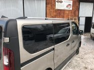 Renault Trafic 2015- Chrome Roof Rails Short, Plastic Feet photo 3