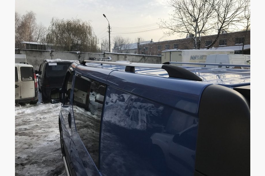 Opel Vivaro 2001–2015 Roof Rails Chrome (Plastic Feet) Photo 3