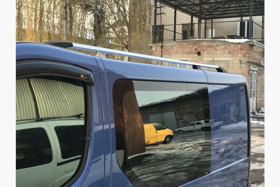 Opel Vivaro 2001–2015 Roof Rails Chrome (Plastic Feet) Photo 6
