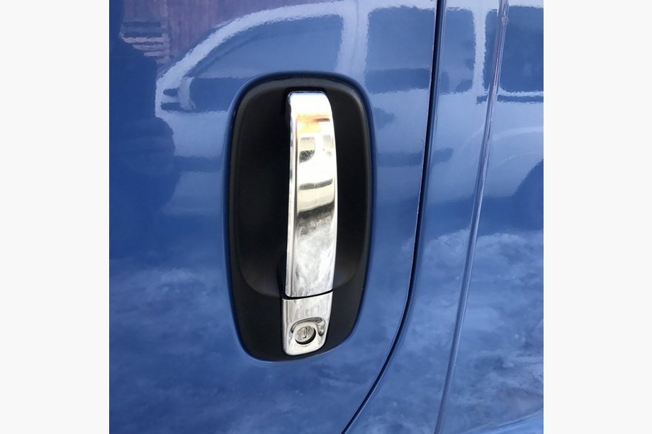 Nissan Primastar 2002-2014 Chrome Door Handle Covers (4 pcs, Stainless Steel) Image