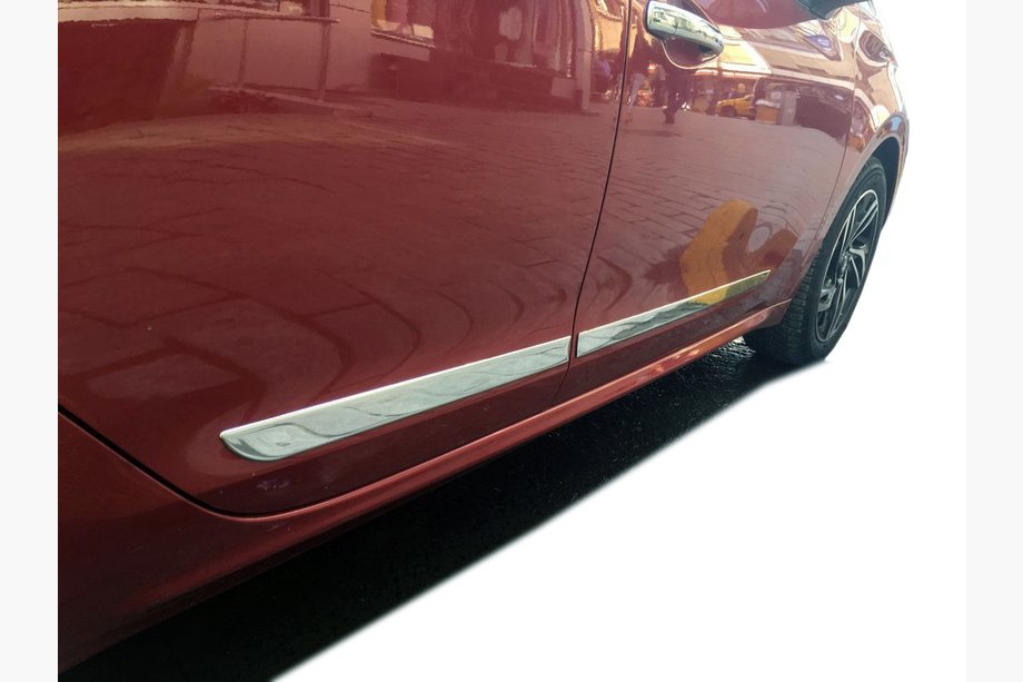 Ford Kuga/Escape 2013-2019 Door Mouldings (4 pcs, Stainless Steel) Image