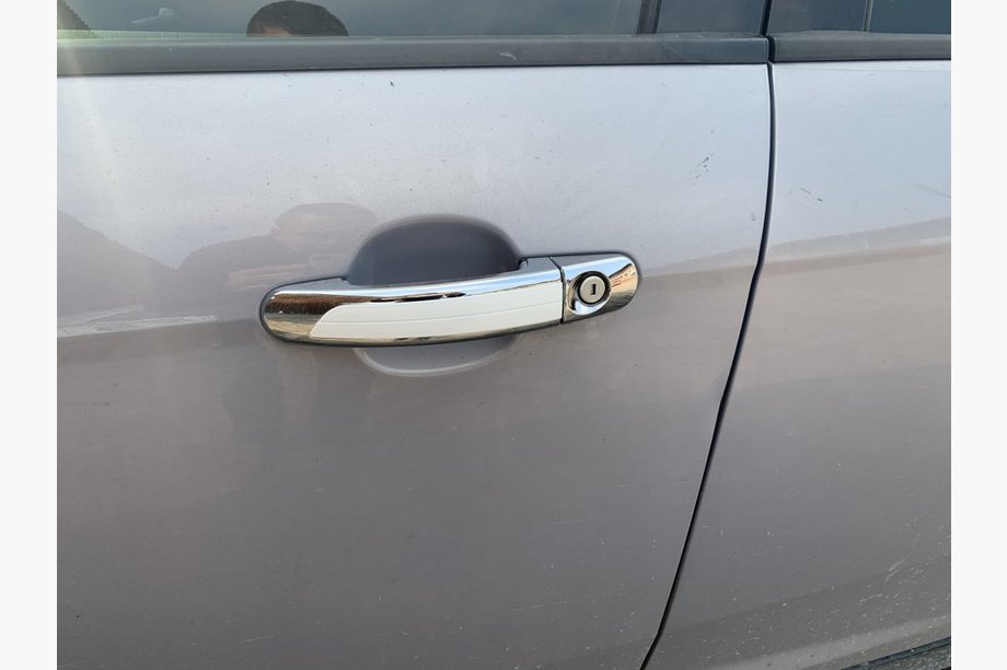 Ford Kuga 2008-2013 Chrome Door Handle Covers with White Stripe (4 pcs, ABS) Photo 2