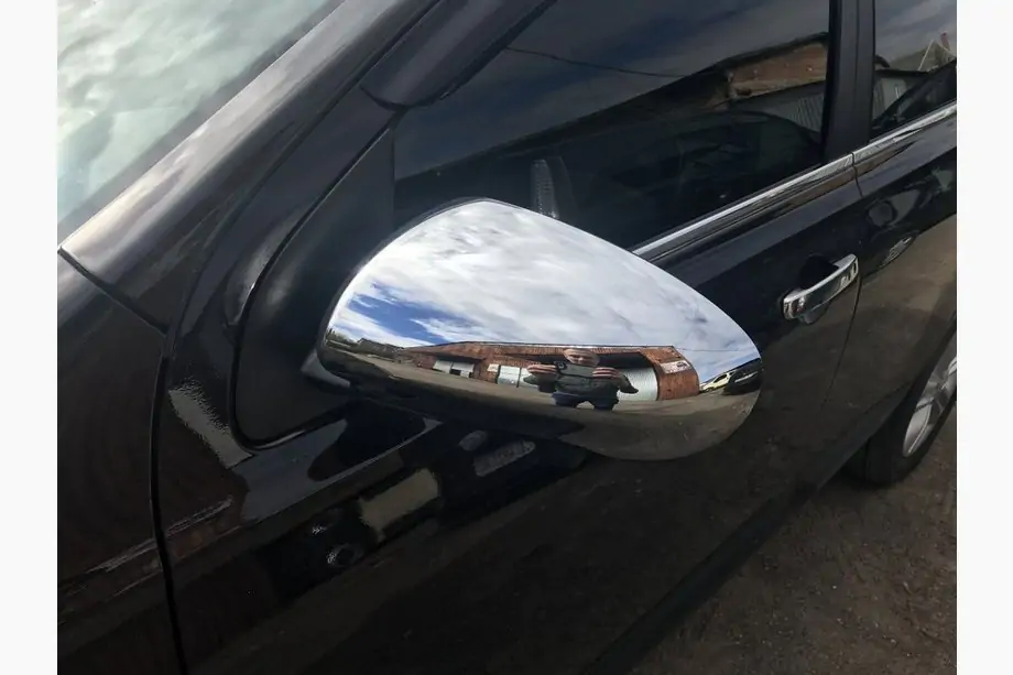 Nissan Qashqai 2010-2014 Mirror Covers (2 pcs, Plastic) Image