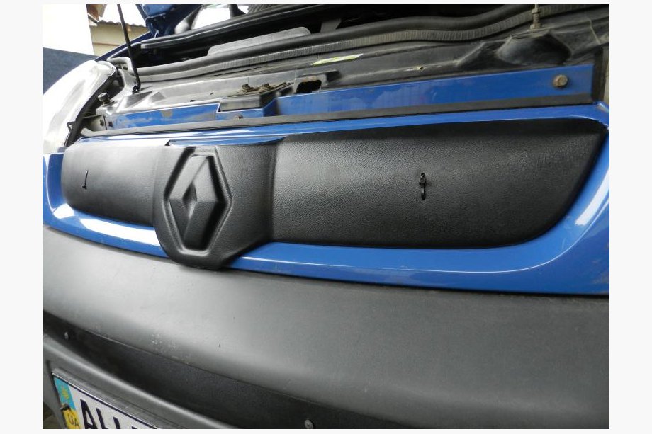 Renault Trafic 2001–2015 Winter front grille cover Photo 9